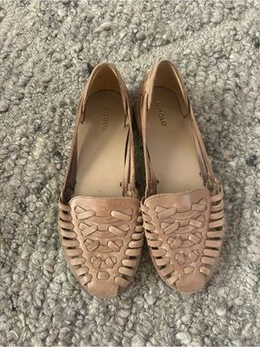 Nisolo Almond Huaraches